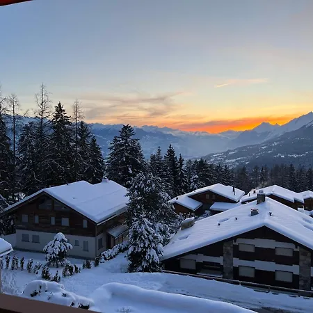 Résidence Robin Des Bois, Crans-montana, Luxueux Avec Vue Imprenable