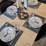 Résidence Robin Des Bois, Crans-montana, Luxueux Avec Vue Imprenable Crans-Montana